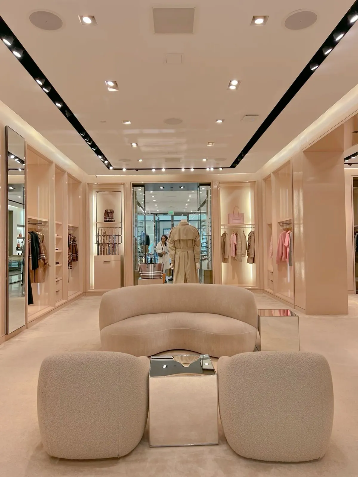 Gémo - Gallery Image 2
